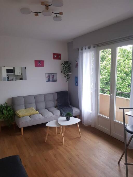 Le Studio Du Quai Charleville-Mezieres Bagian luar foto