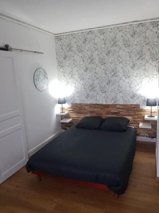 Le Studio Du Quai Charleville-Mezieres Bagian luar foto